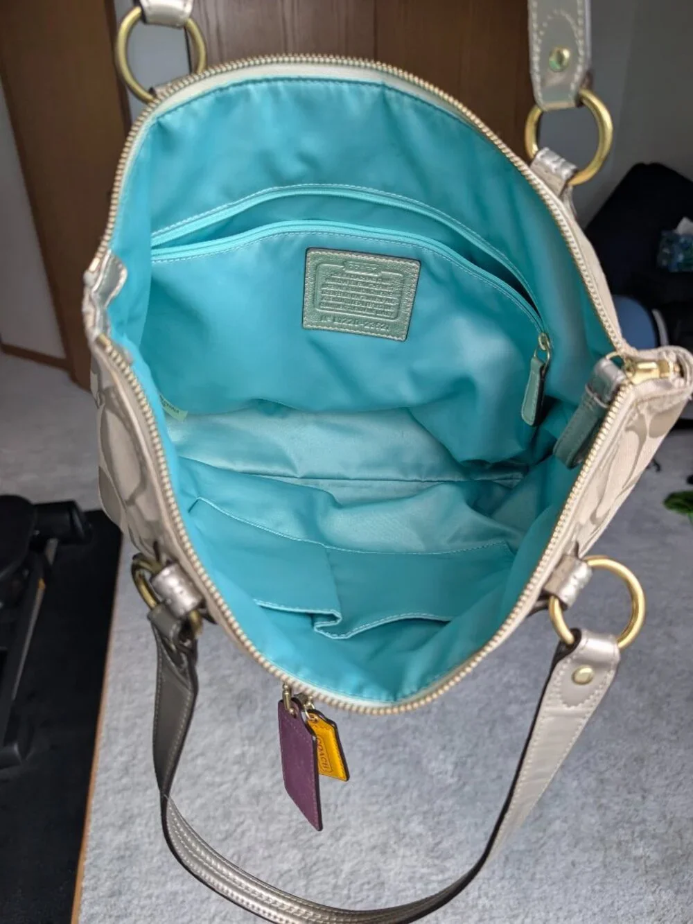 Coach poppy signature